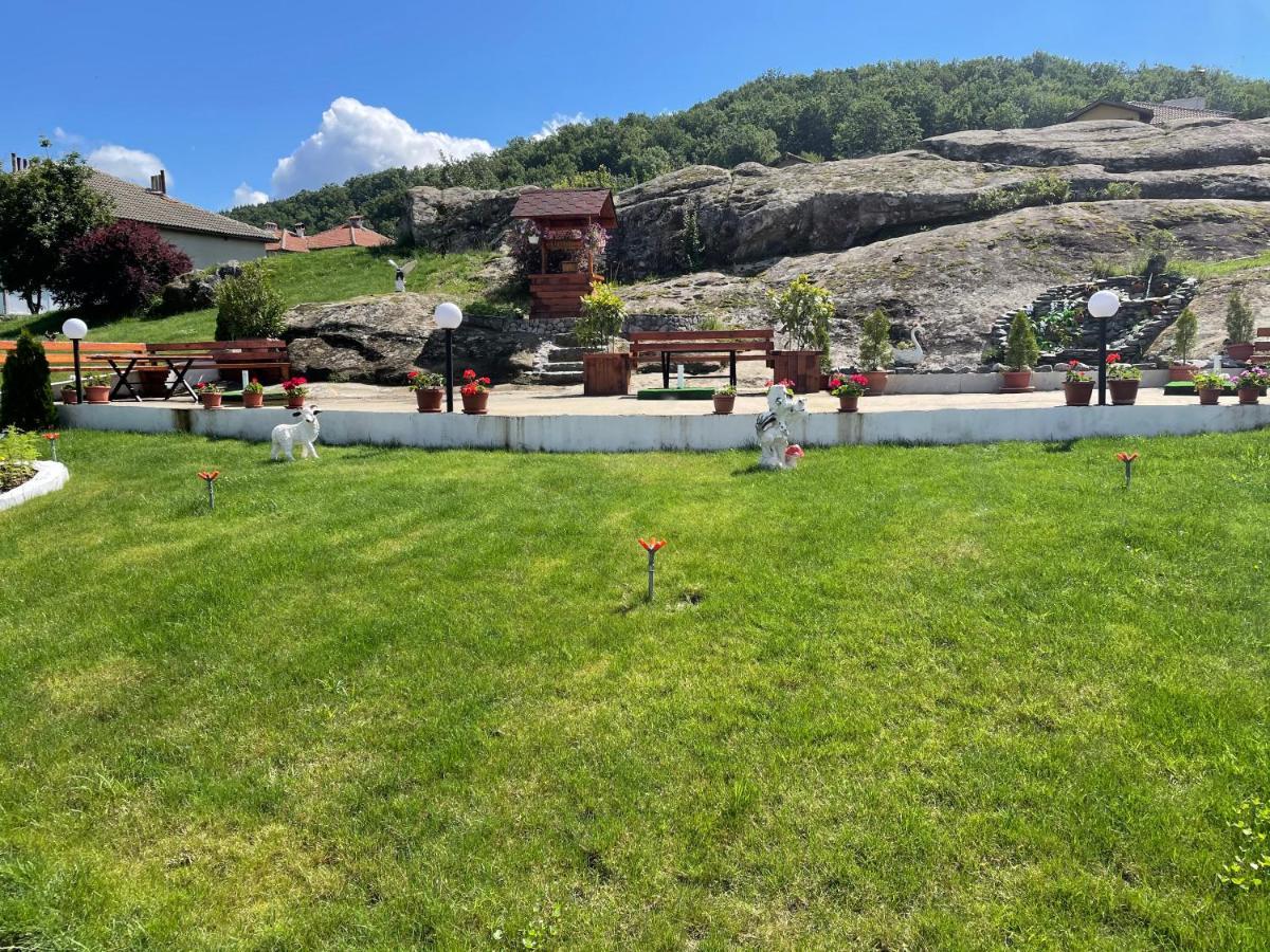 Hotel Elit Kirkovo  Exterior photo