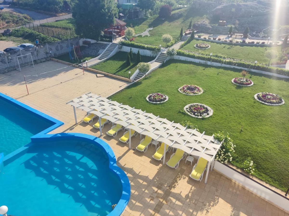 Hotel Elit Kirkovo  Exterior photo