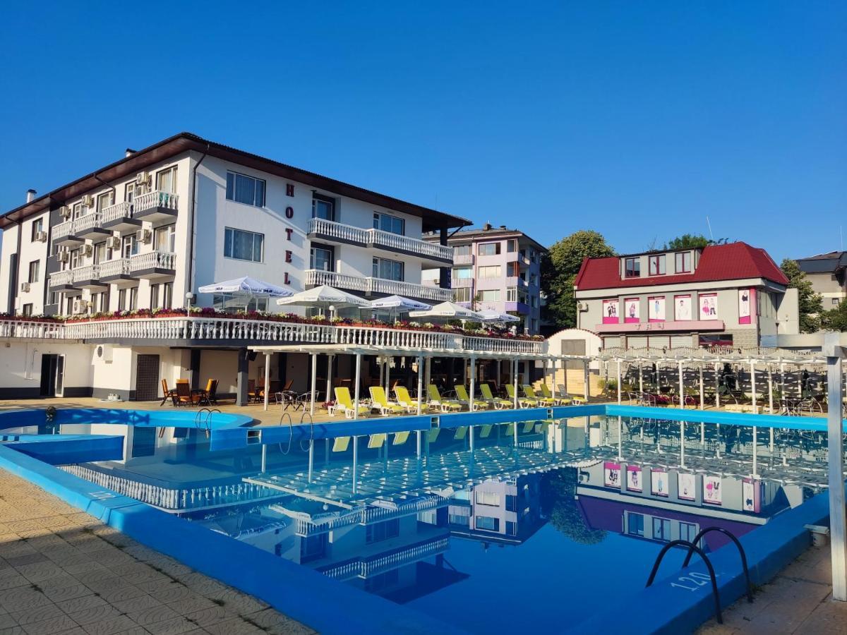Hotel Elit Kirkovo  Exterior photo