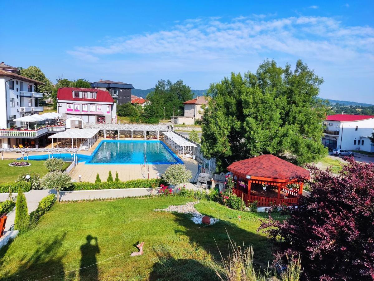 Hotel Elit Kirkovo  Exterior photo